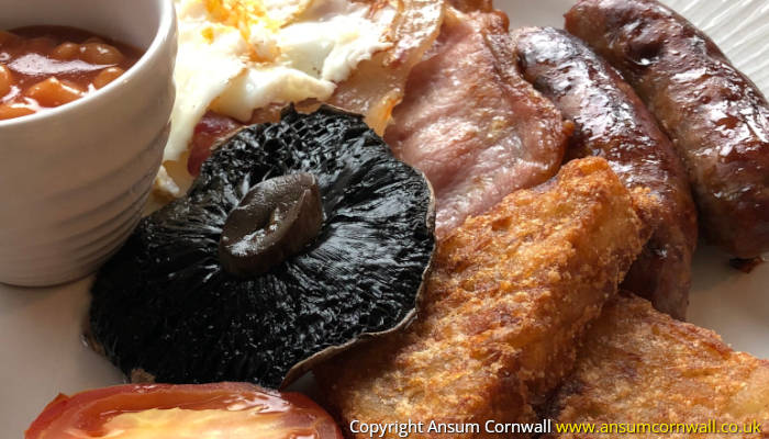 Breakfast at Trelawney Garden Centre